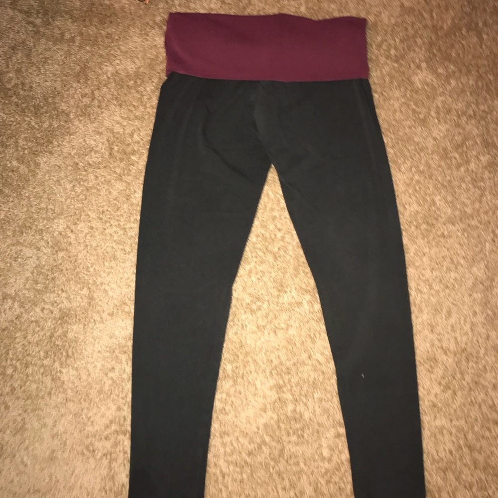 Black leggings